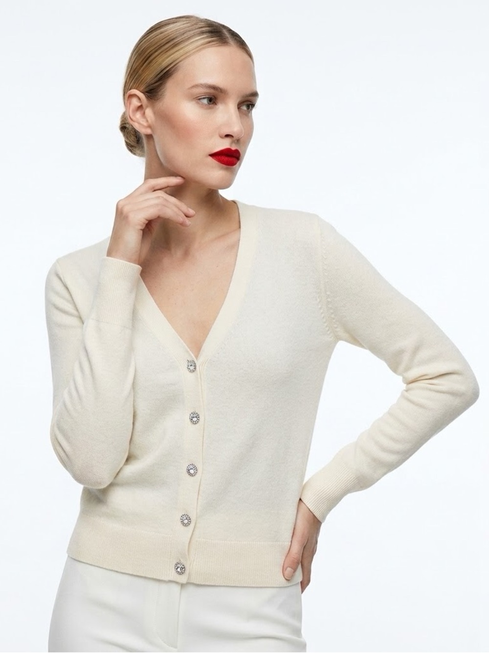 🌸 Zara Women's White Crystal Button Cardigan Knit Sweater w Long Sleeves Medium